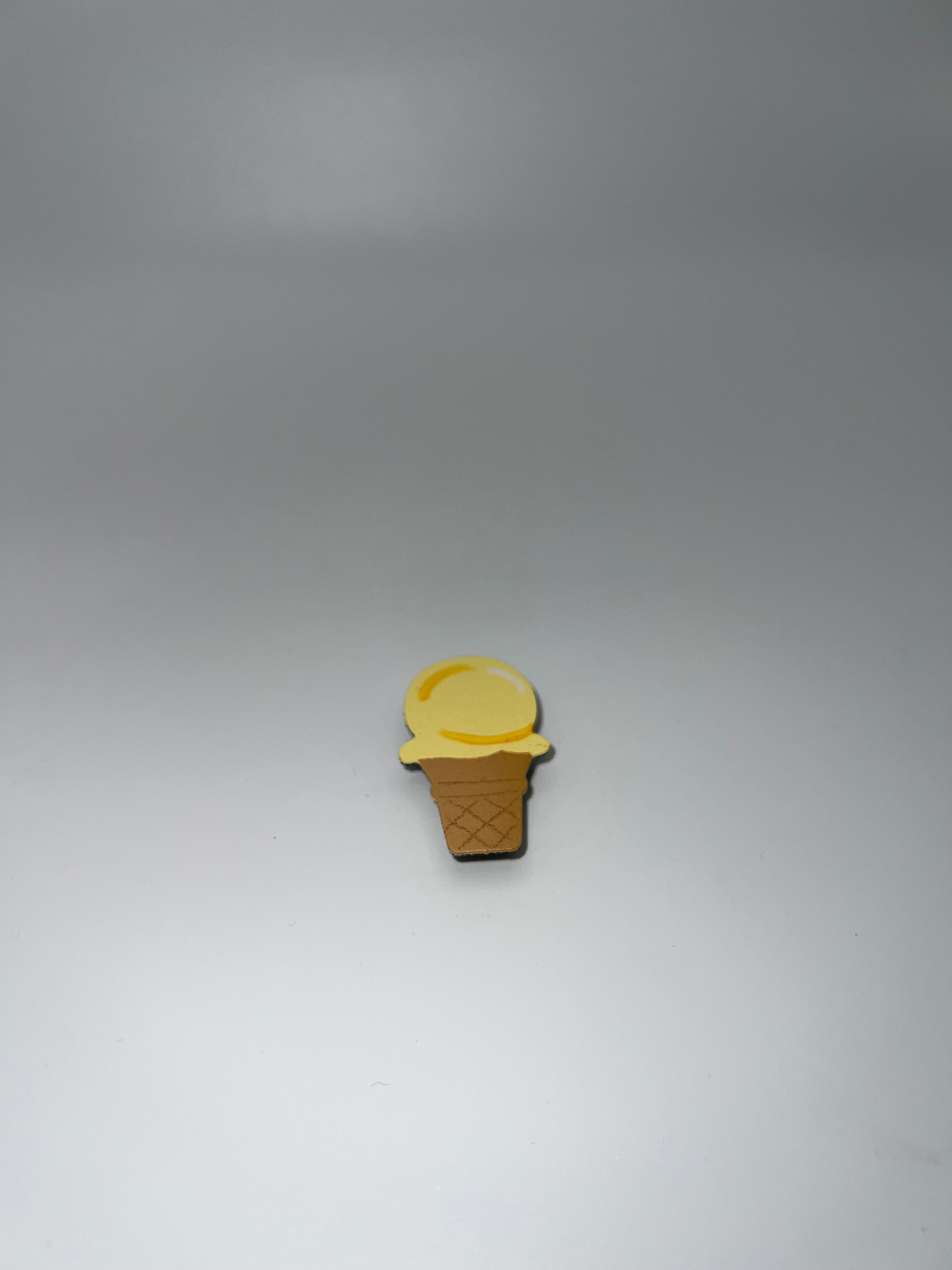 Yellow Ice Cream - Needle minder