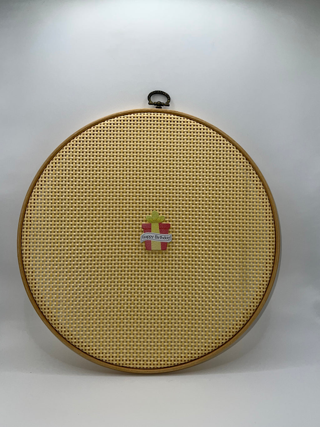 Pink happy birthday gift with yellow ribbon - Needle minder