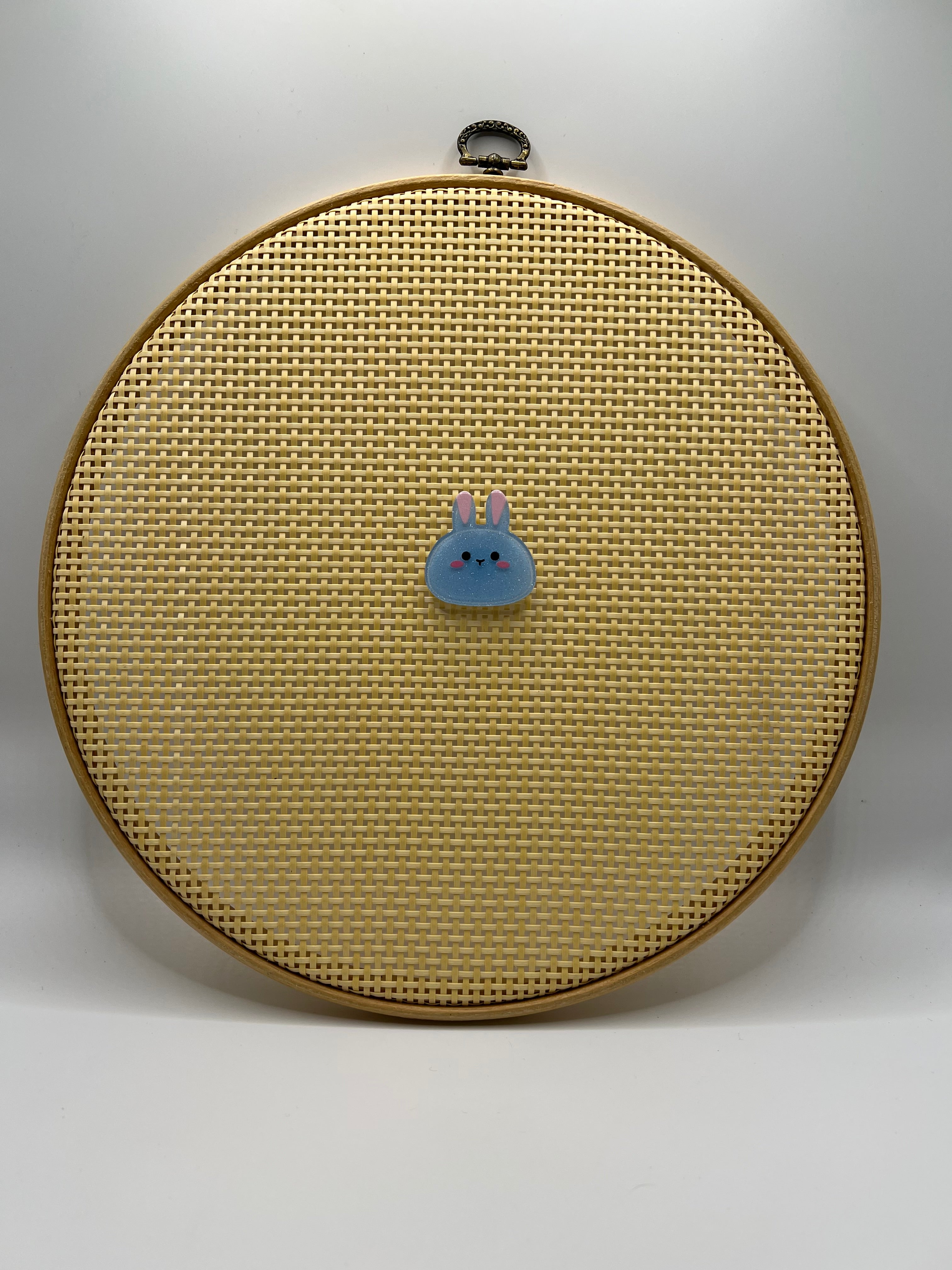 Blue bunny needle minder