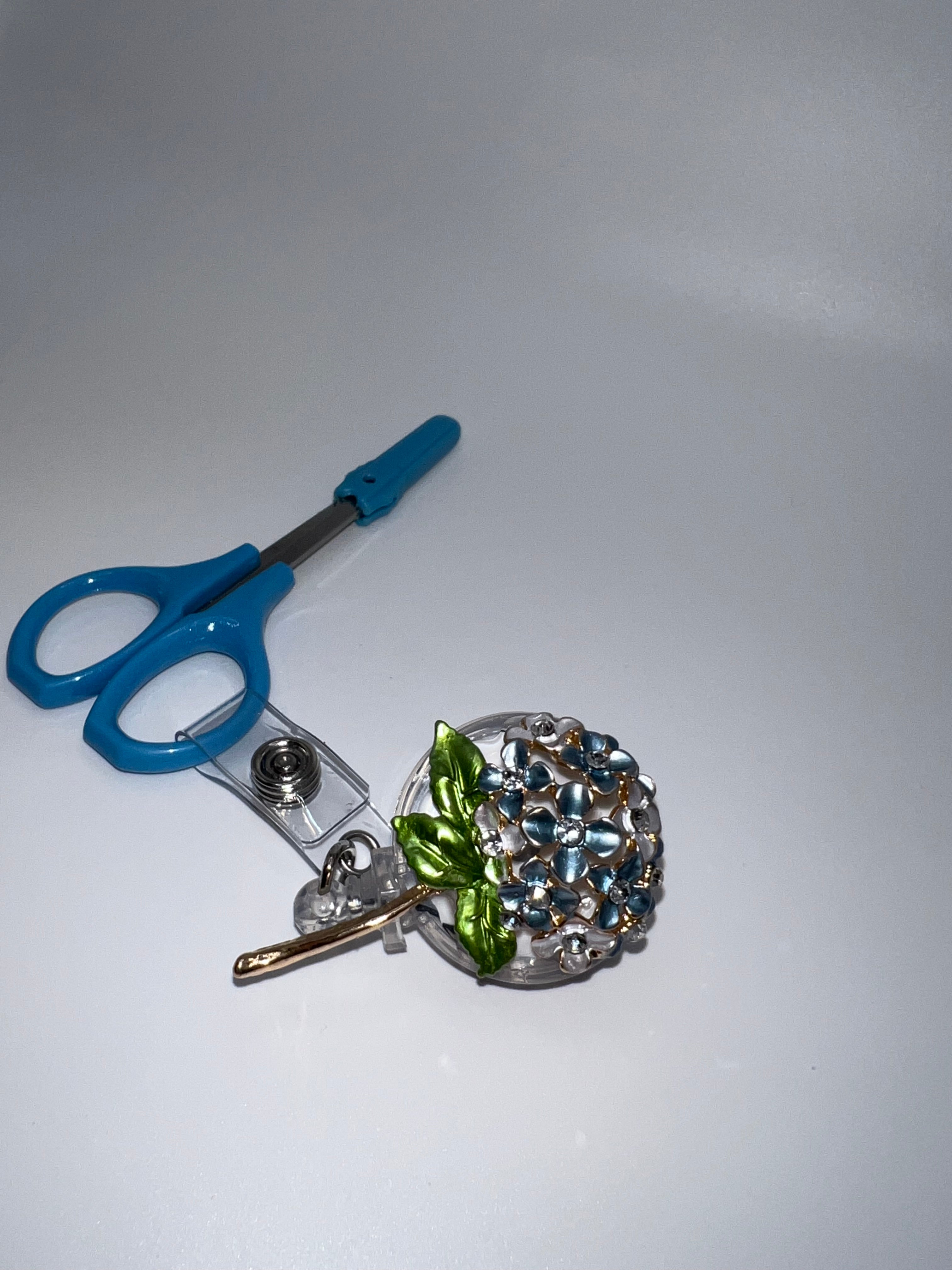 Hydrangea flower - Badge / scissor Reel - scissors excluded