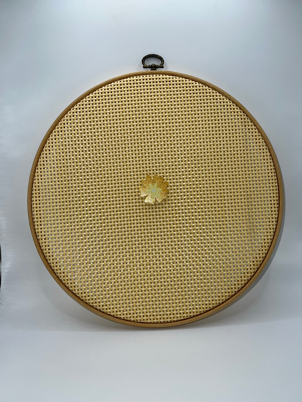Yellow flower - needle minder