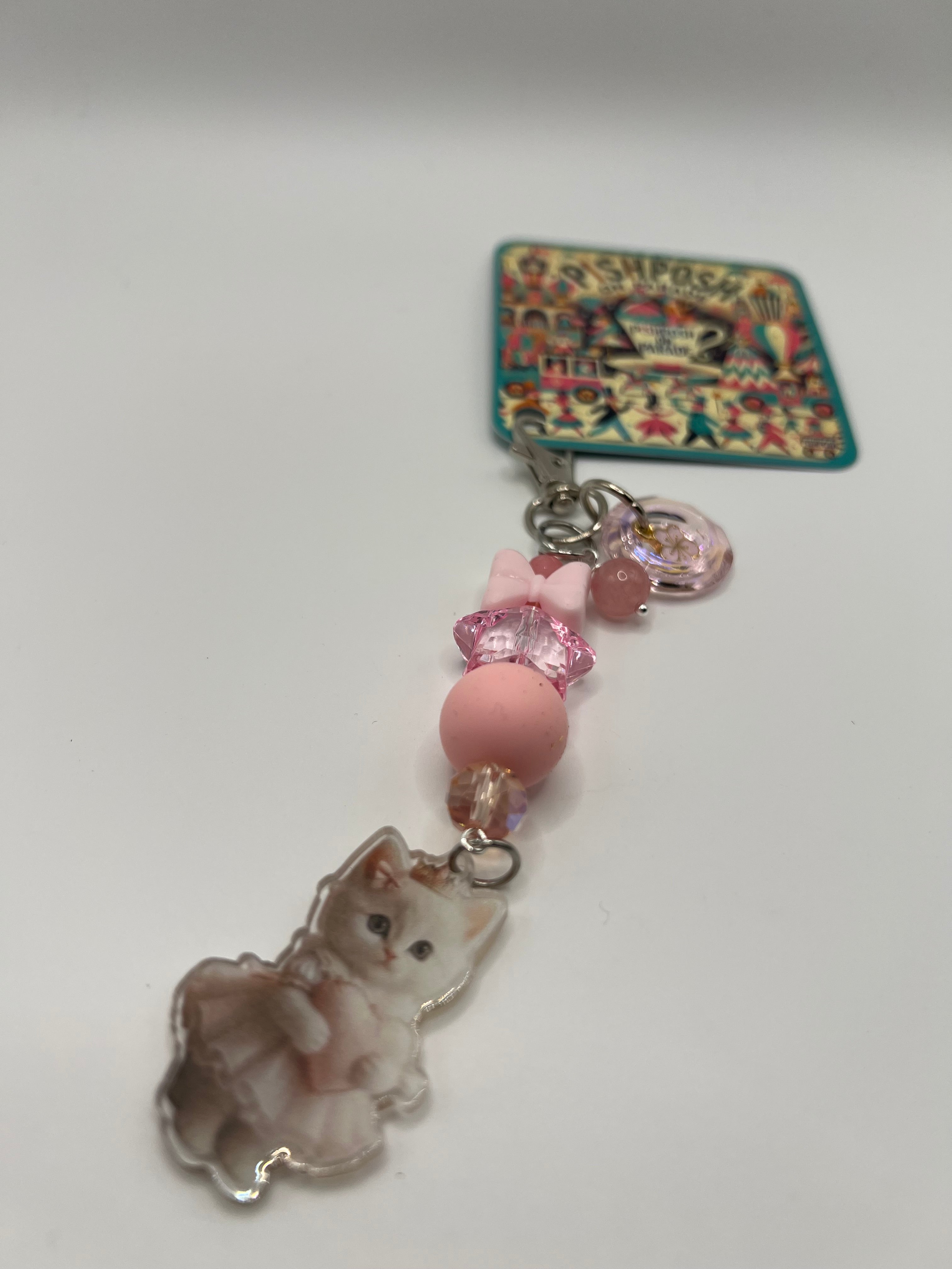 Kitten with pink bow and beads - Zipper Pull/Scissor Charm