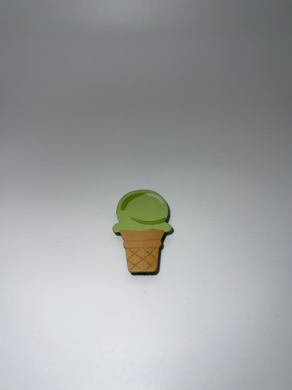 Green ice cream cone - needle minder