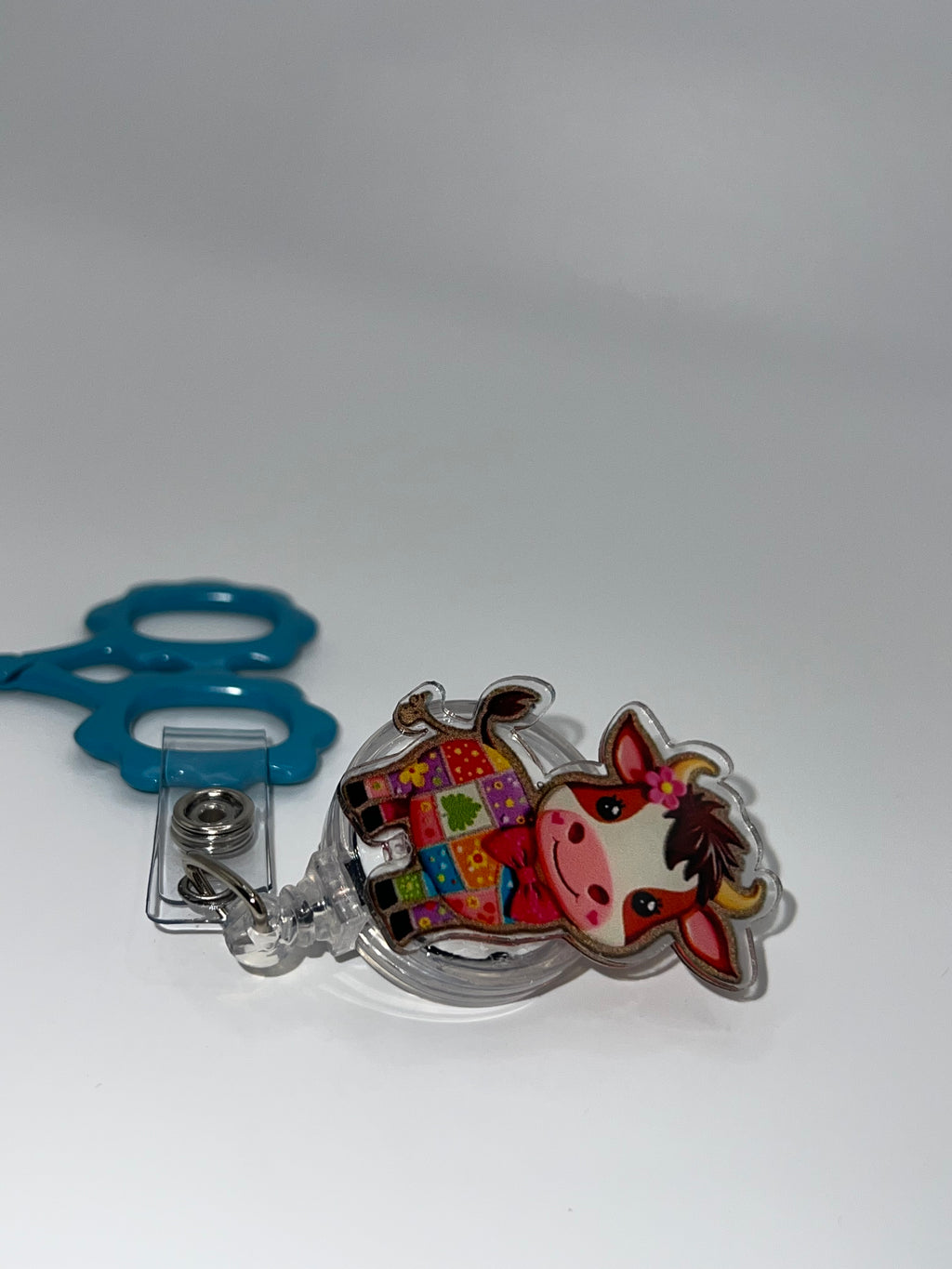 Quilted Cow Standing - badge / scissor reel - scissors excluded