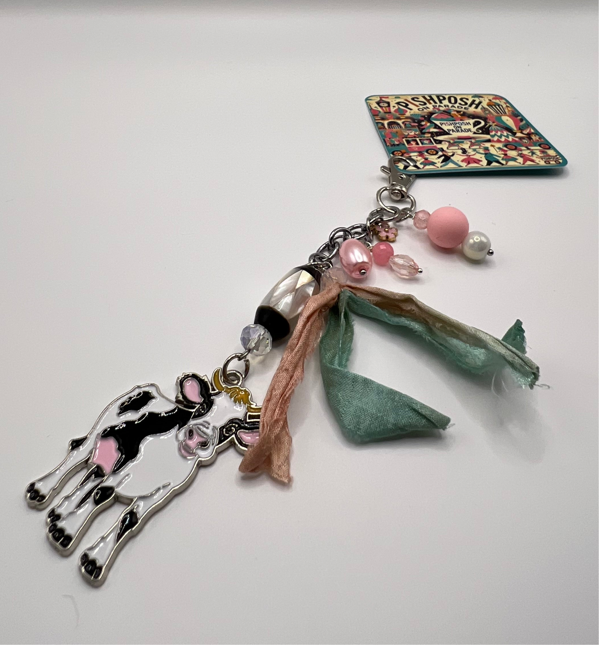 Cow Pink Beads - Scissor charm/Bag zipper pull