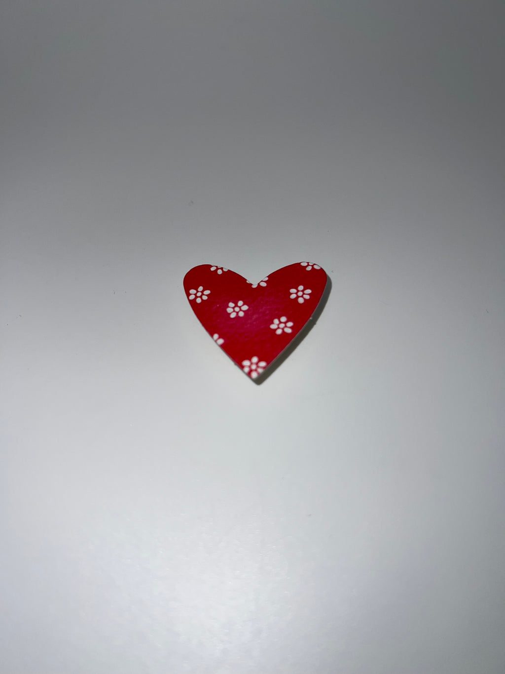 Red heart with flower dot pattern - needle minder