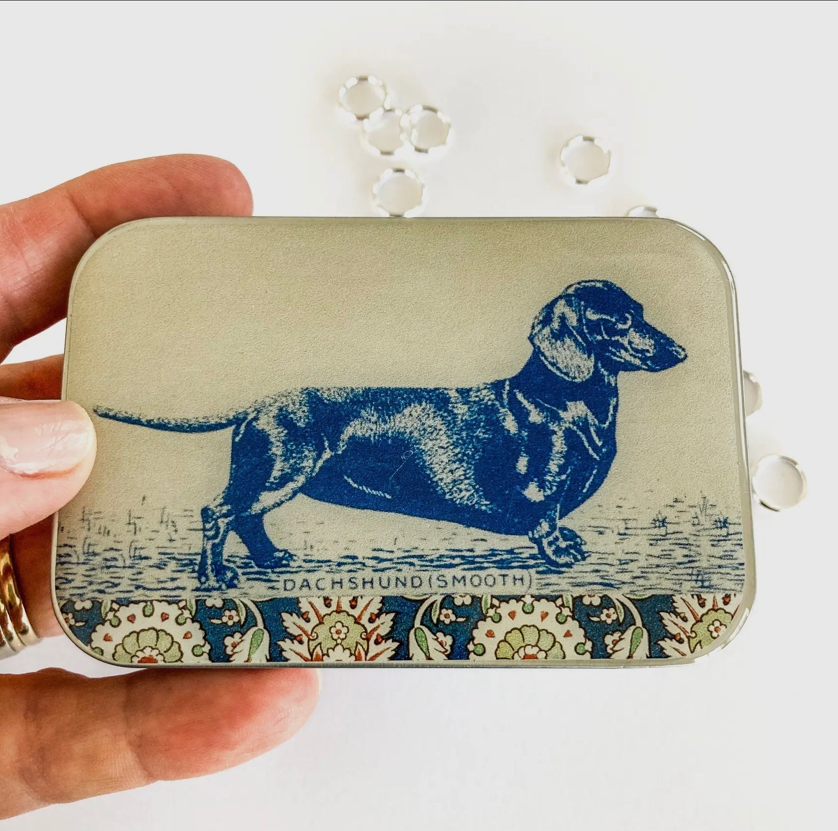 Dachshund Notions Tin