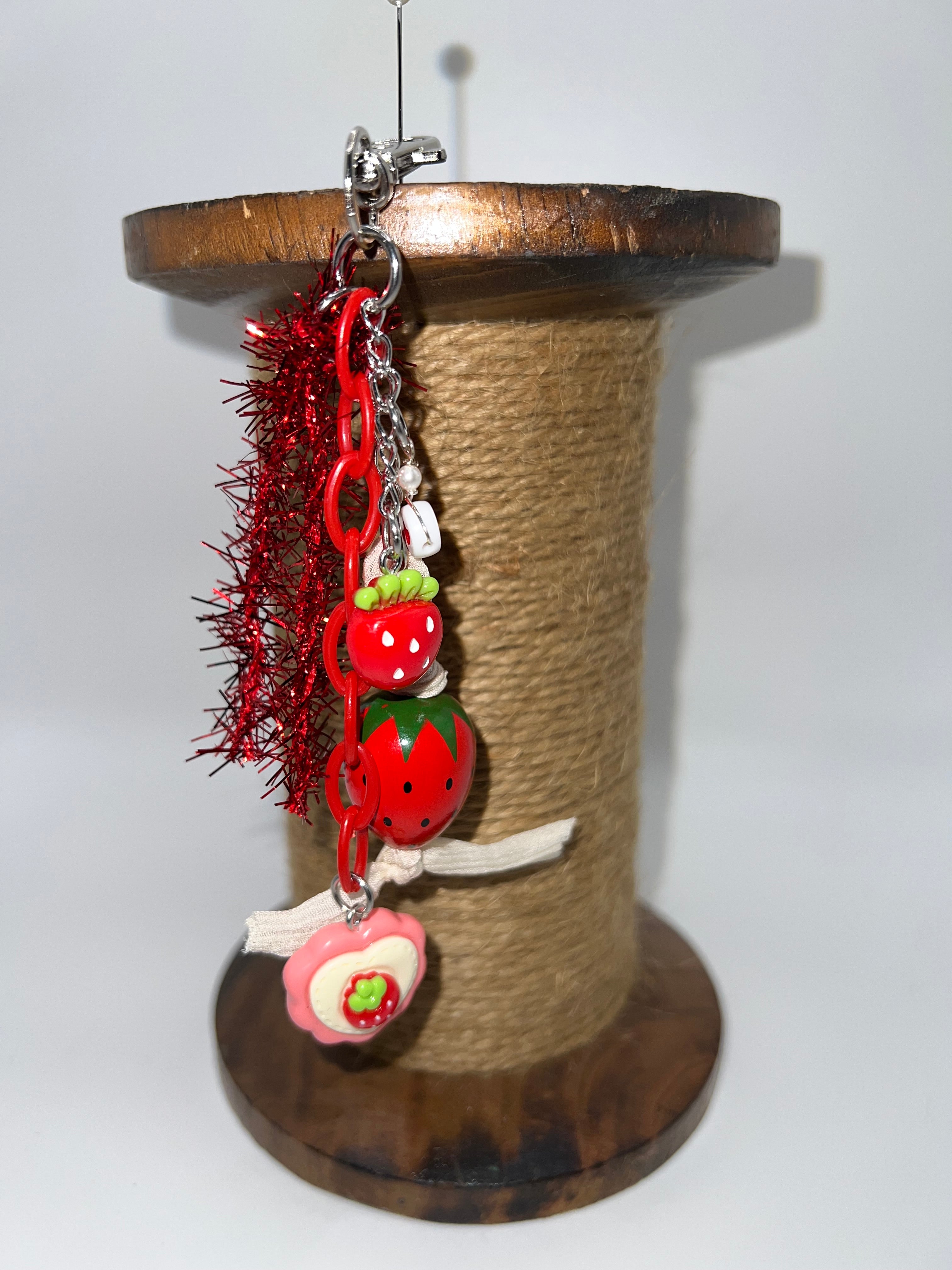 Strawberry Tart - Scissor charm/Bag zipper pull