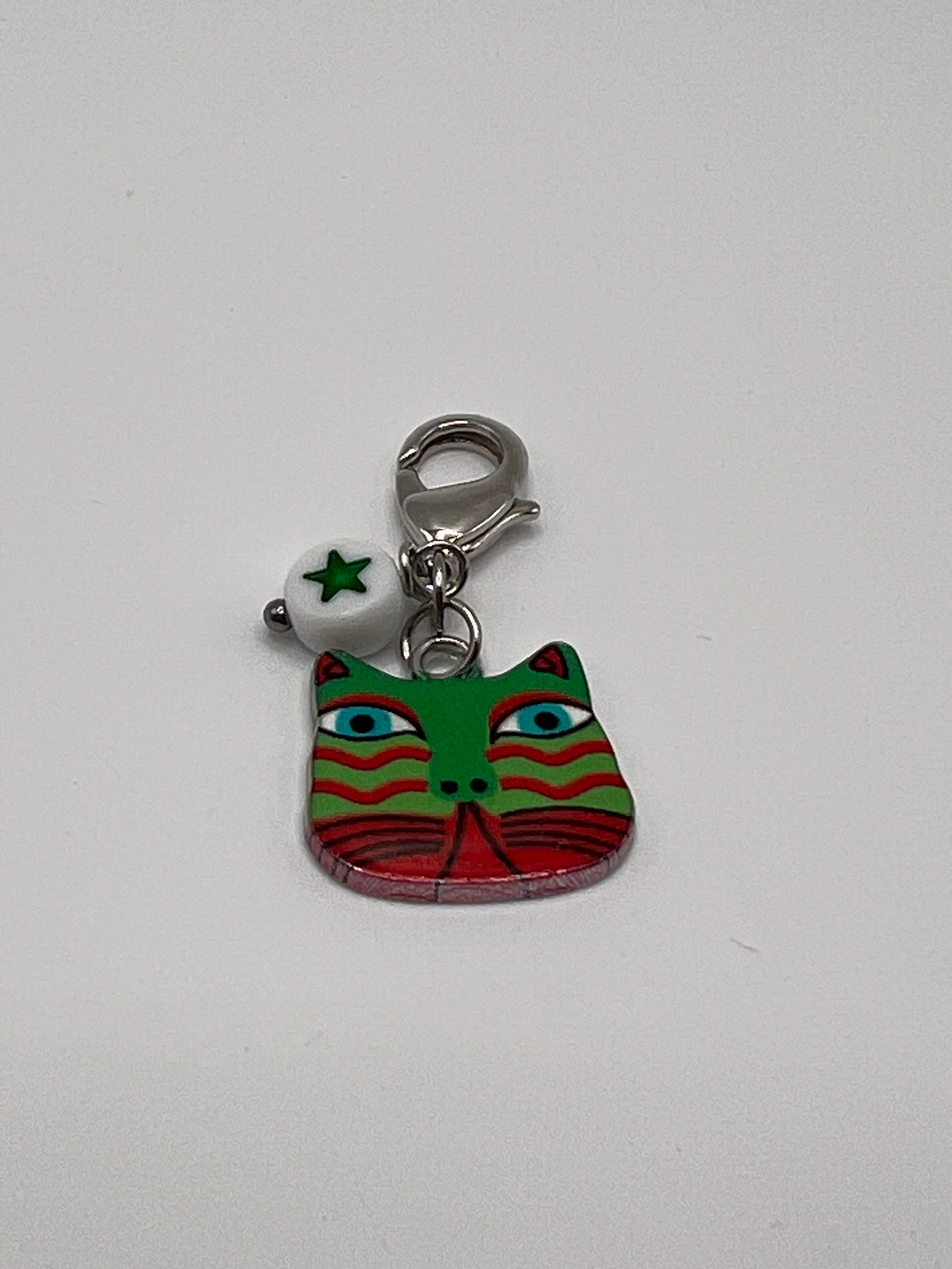 Funky Cat Green/Red  with Green Star - Zipper Pull