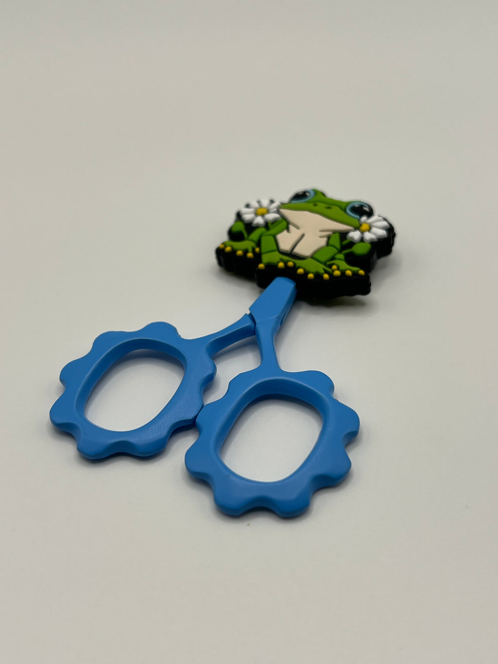 Frog with Flowers - Scissor Tip Protector