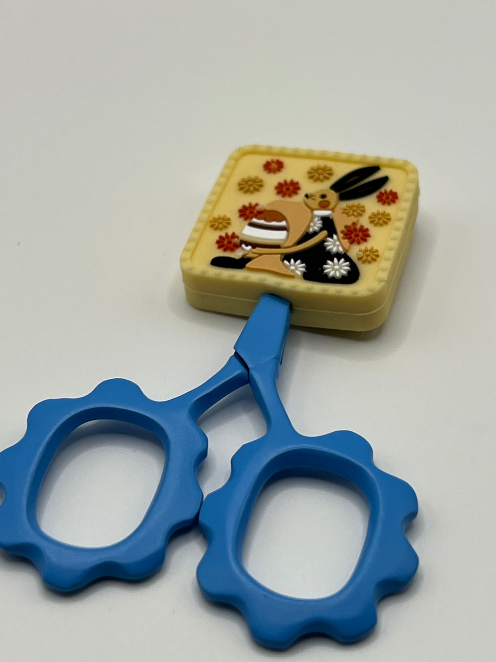Bunny with Flowers - Scissor Tip Protector