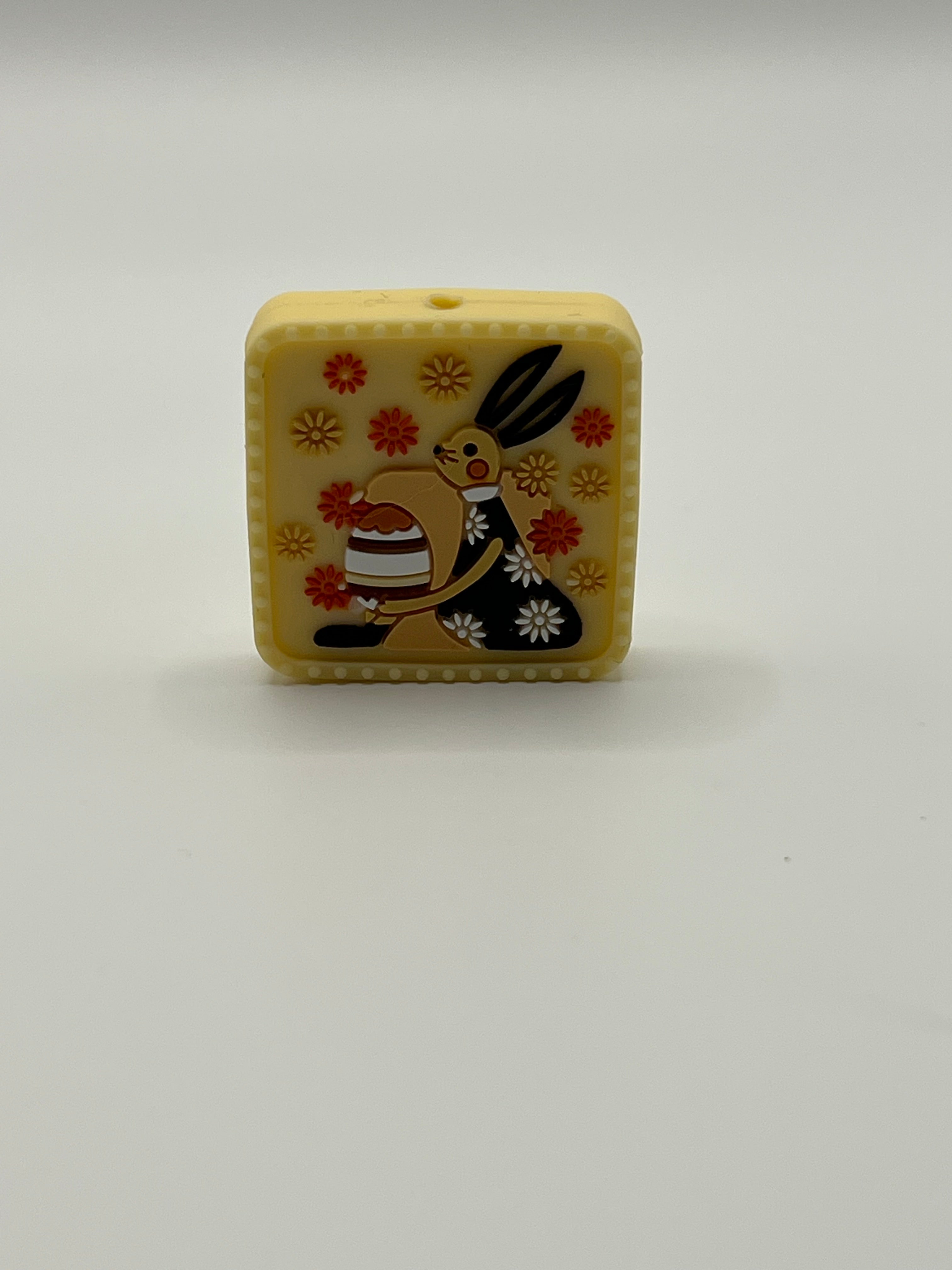 Bunny with Flowers - Scissor Tip Protector