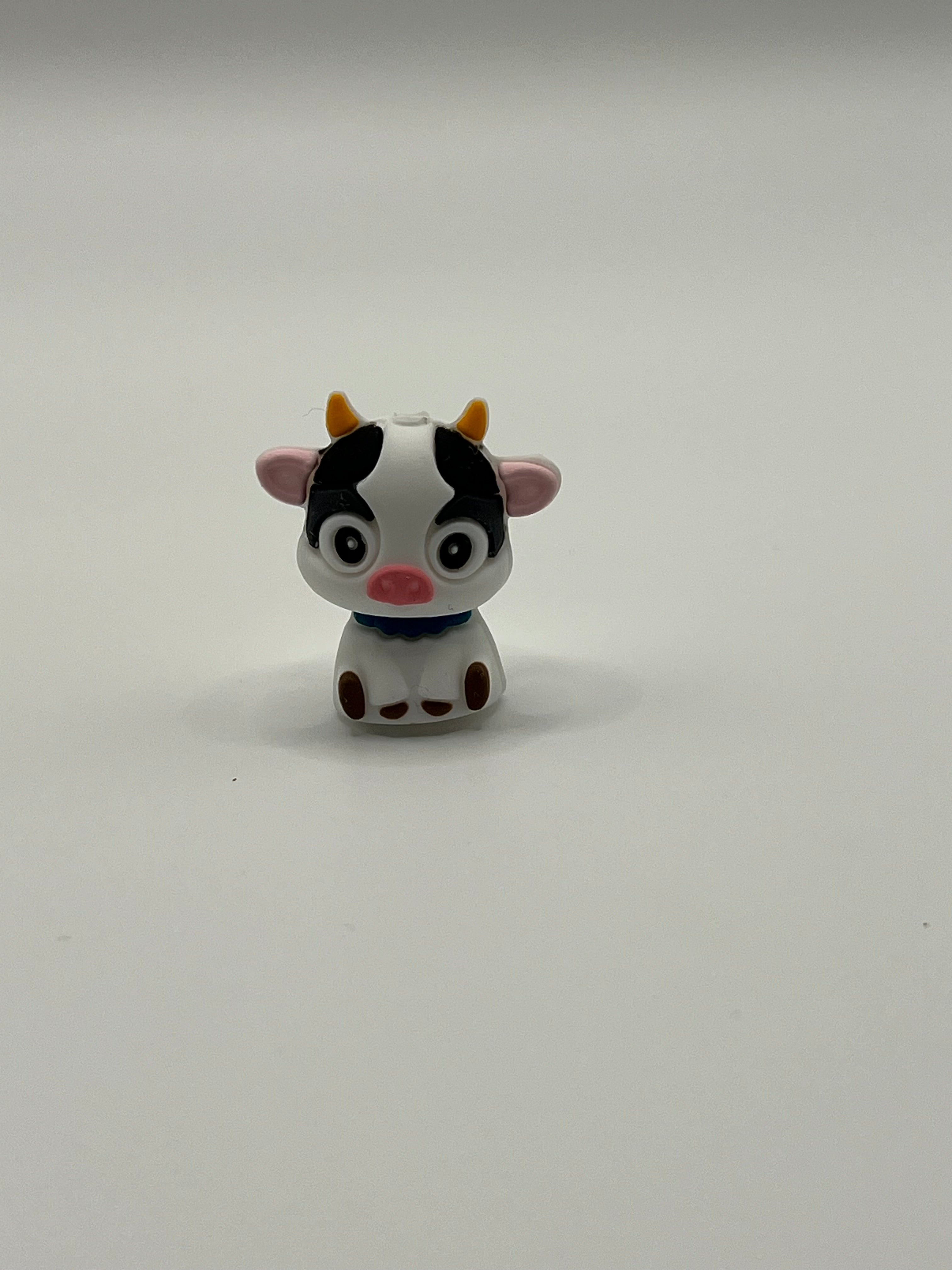 White Cow - Scissor Tip Protector (scissors not included)