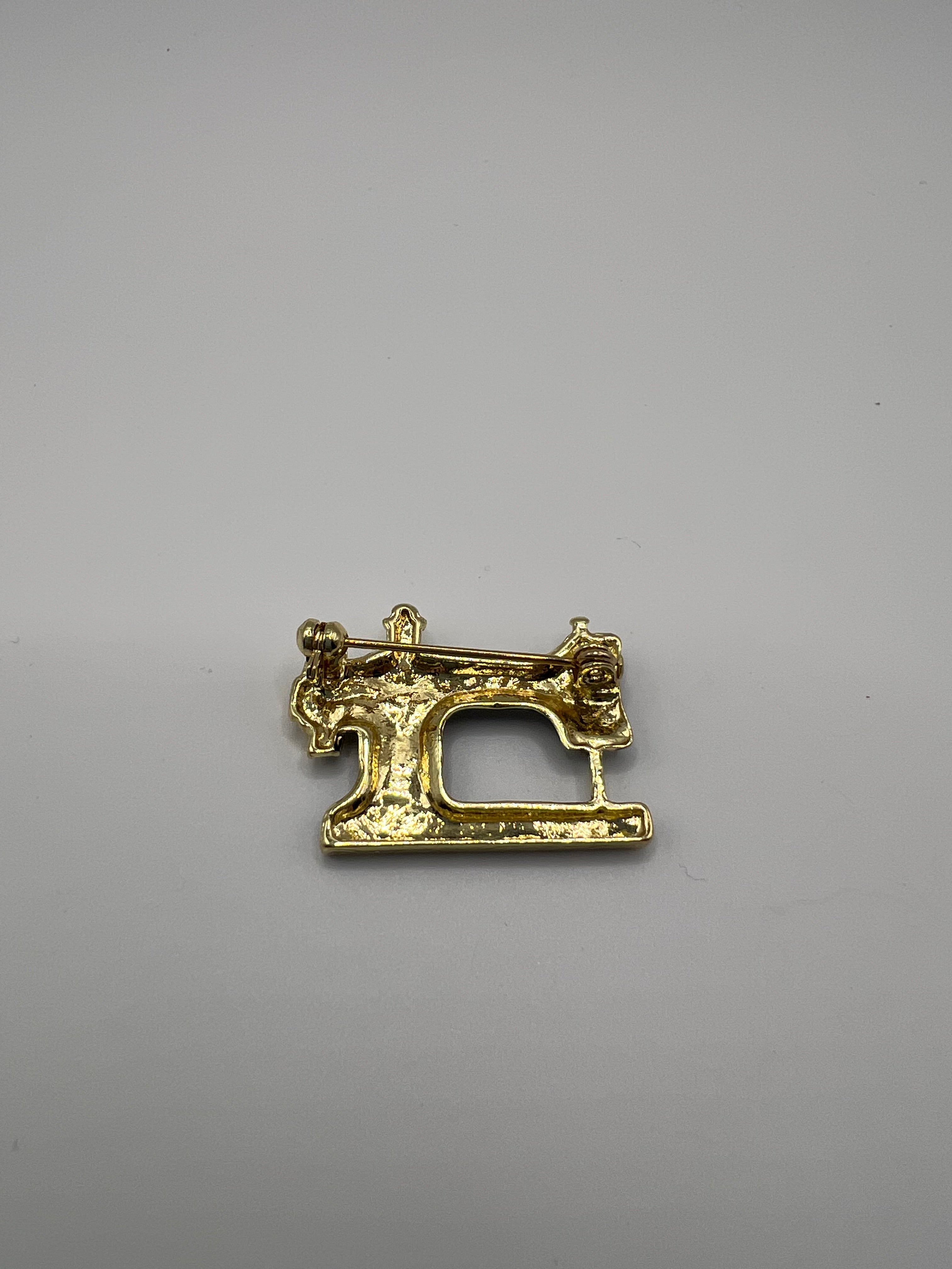 Cute Black Sewing Machine Brooch