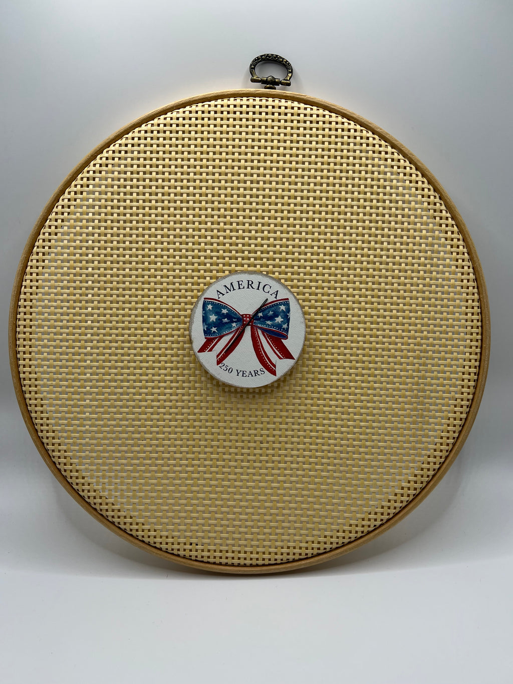 America Bow 250 Years - Needle Minder