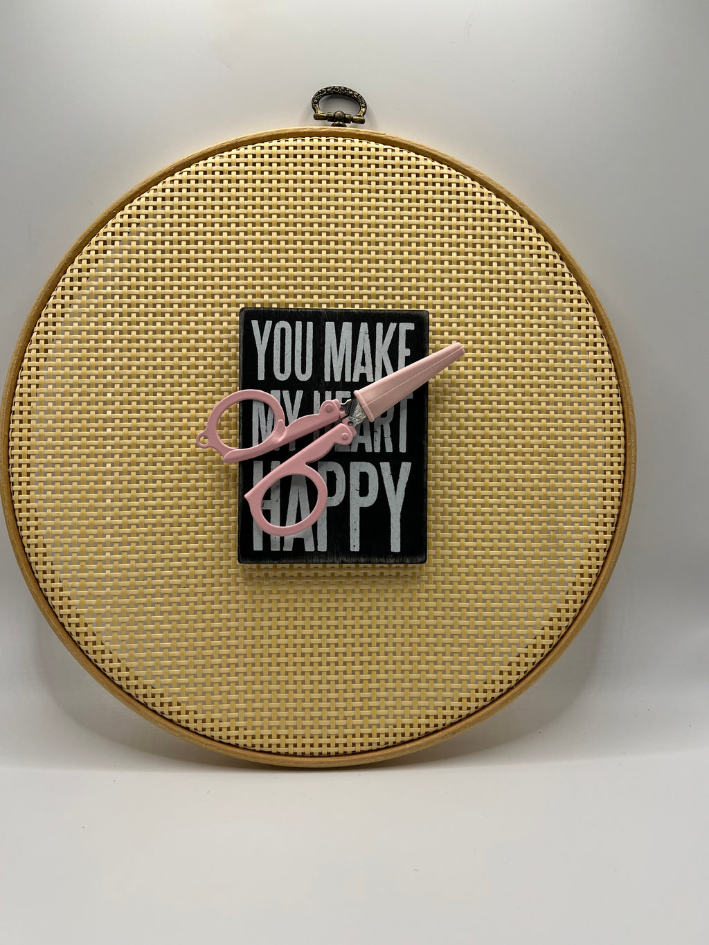 Scissor Minder - You Make My Heart Happy