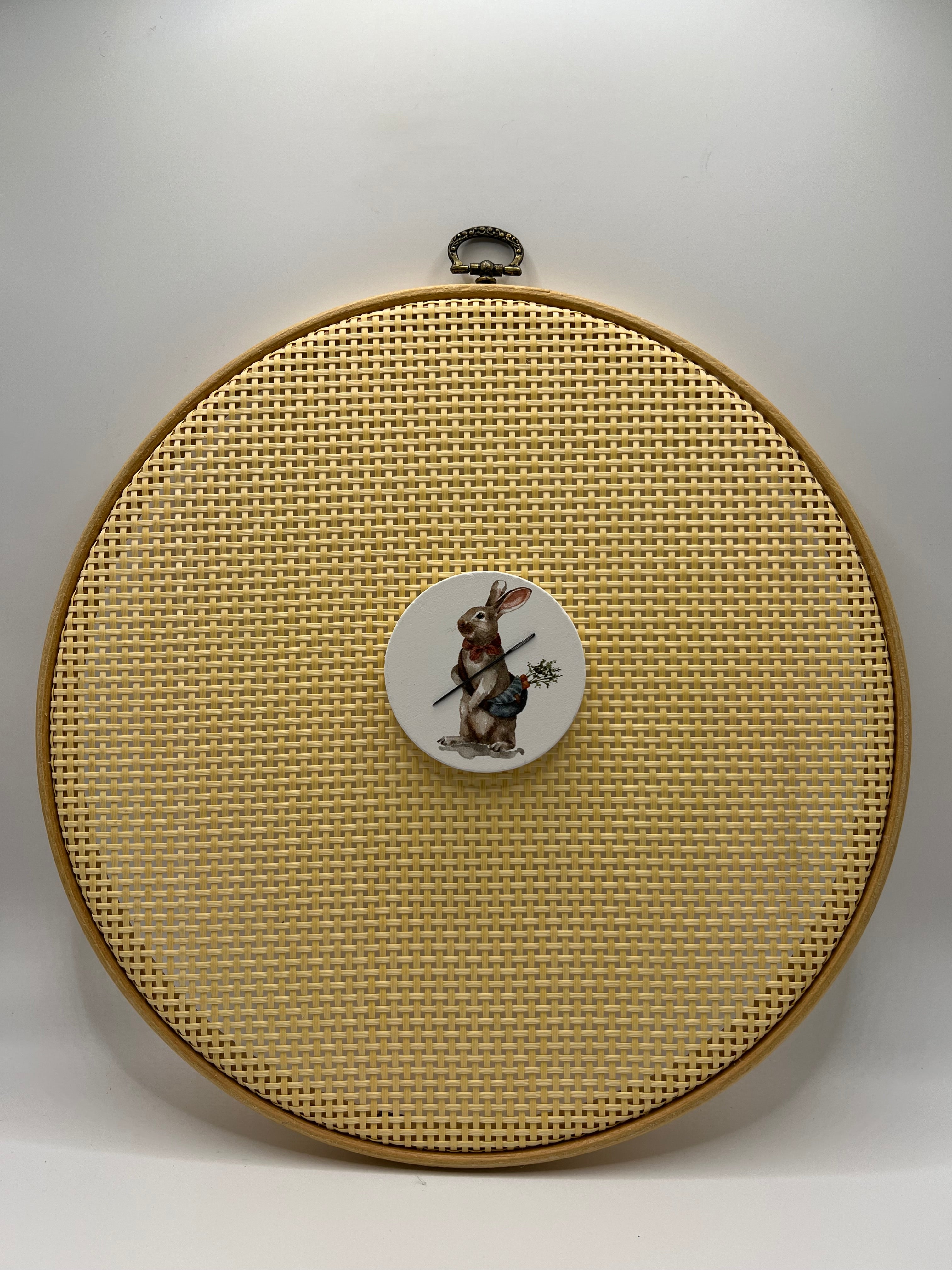 Needle Minder - bunny with carrots