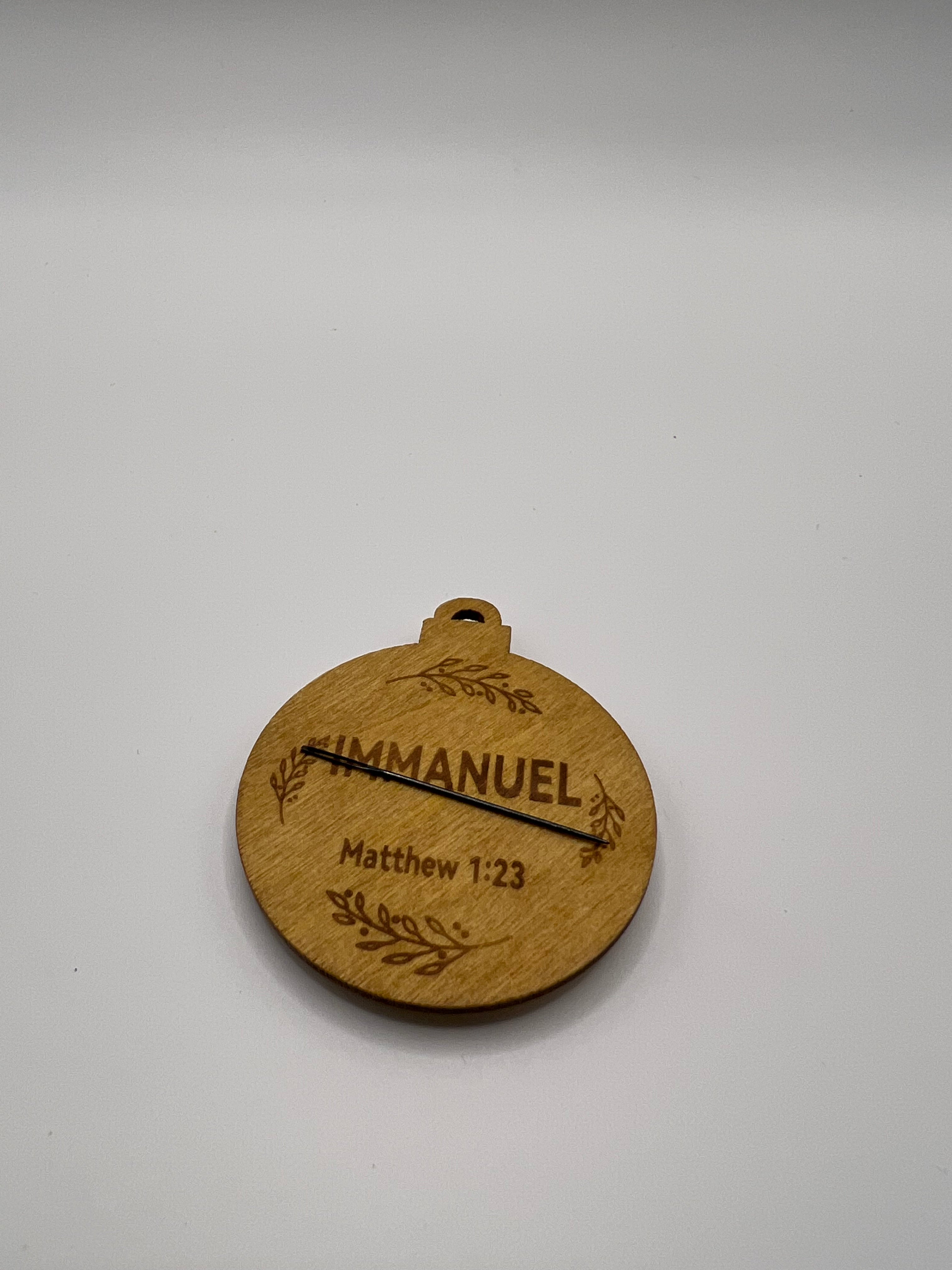 Needle Minder - Immanuel (wood)