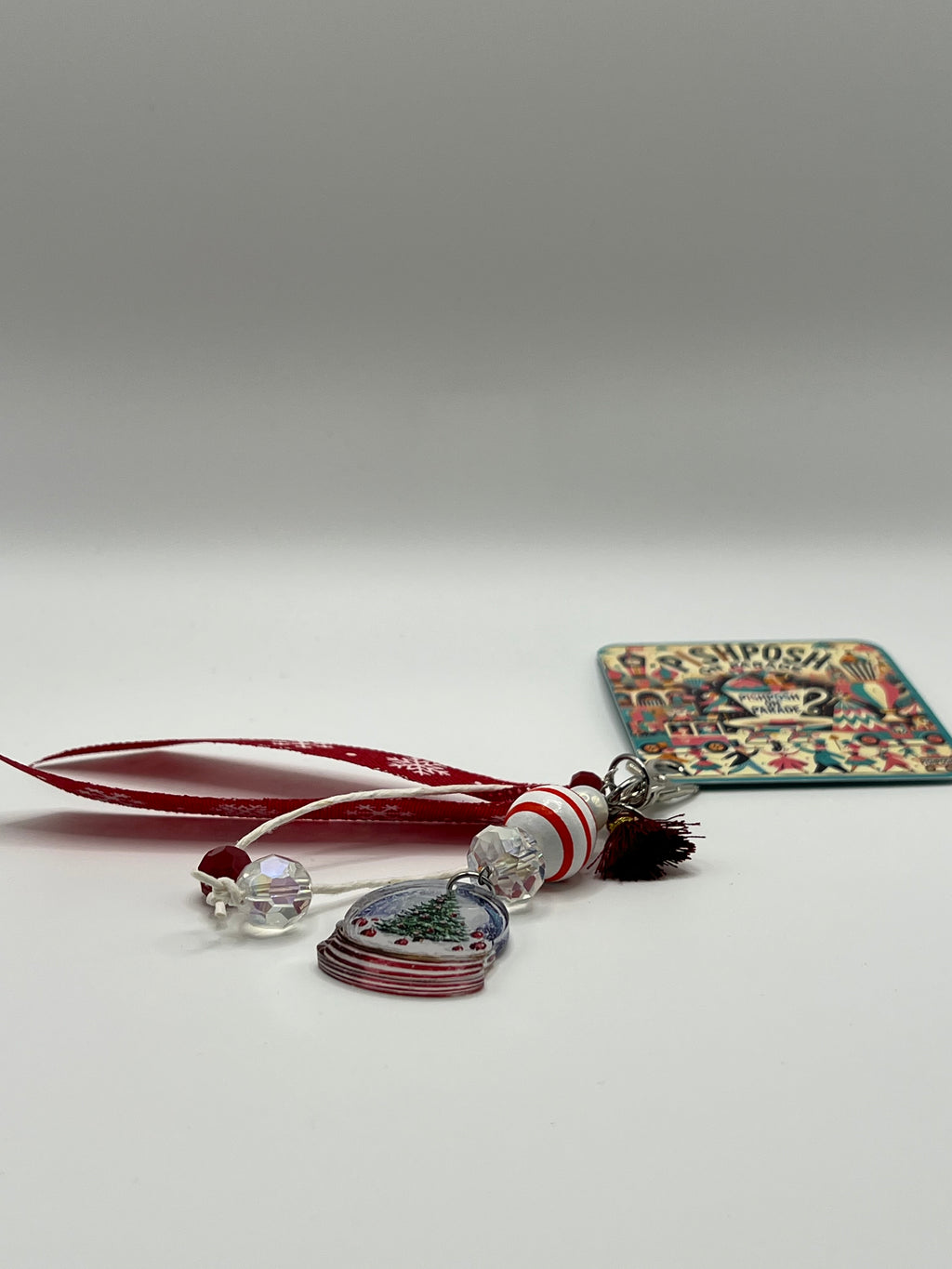 Snow globe with Christmas Tree and Beads - Charm / Bag Zipper Pull