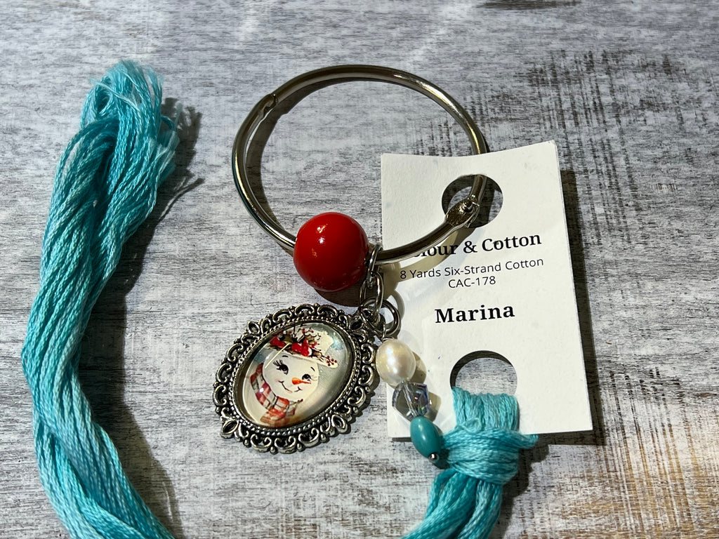 Vintage Snowman with Plaid Scarf - Floss Ring
