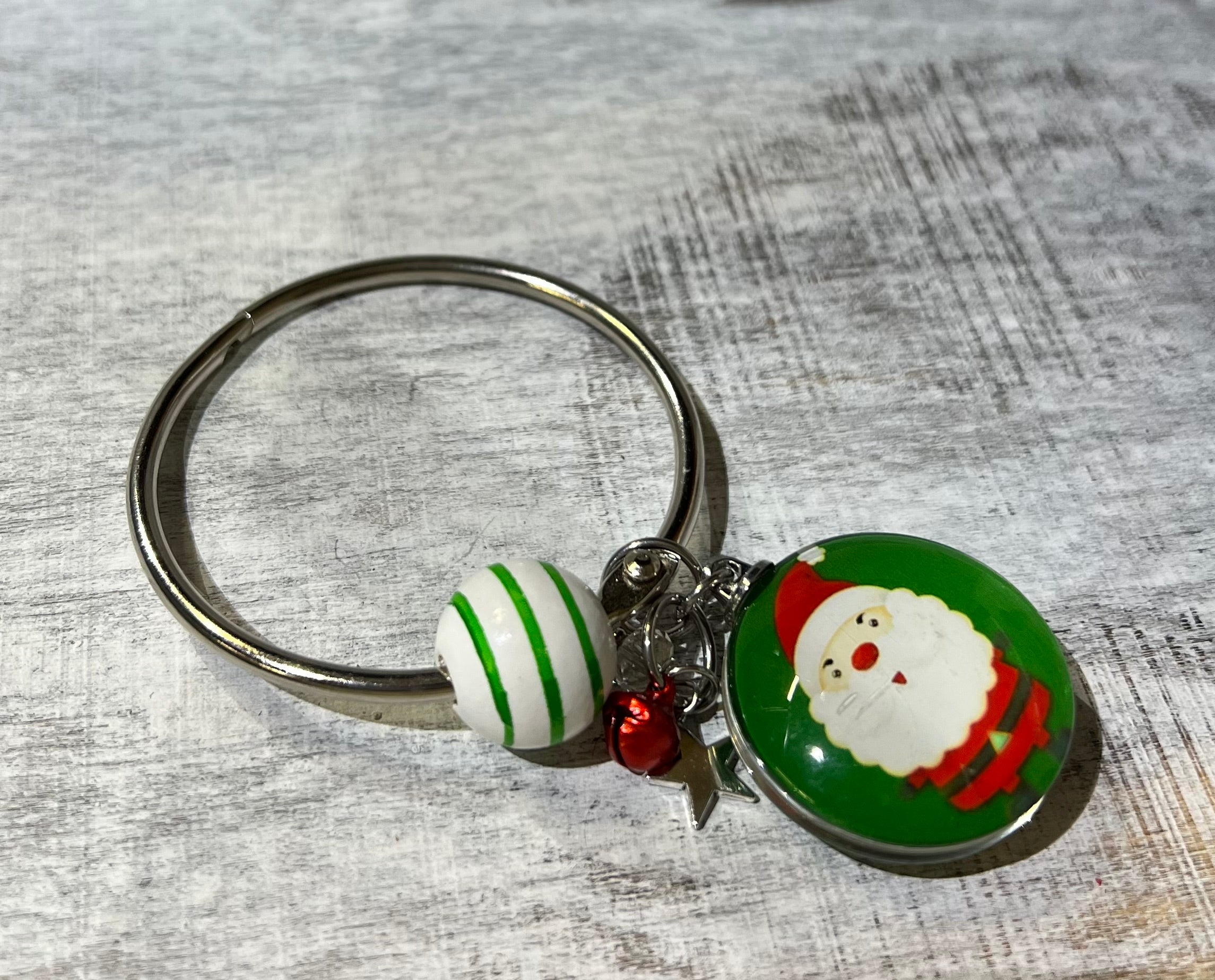 Green Santa Charm - Floss Ring