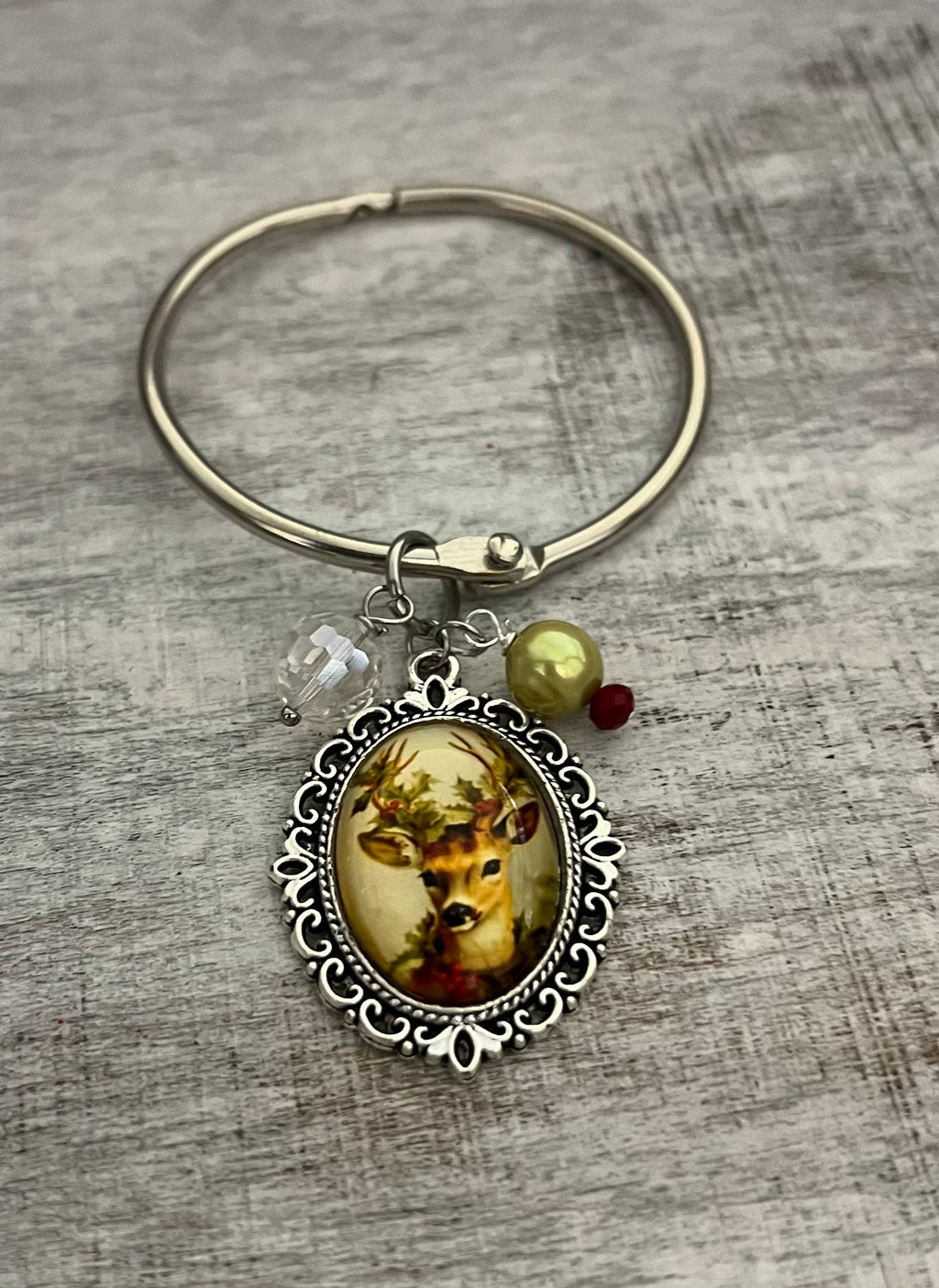 Vintage Deer charm with Green Freshwater pearl - Floss Ring