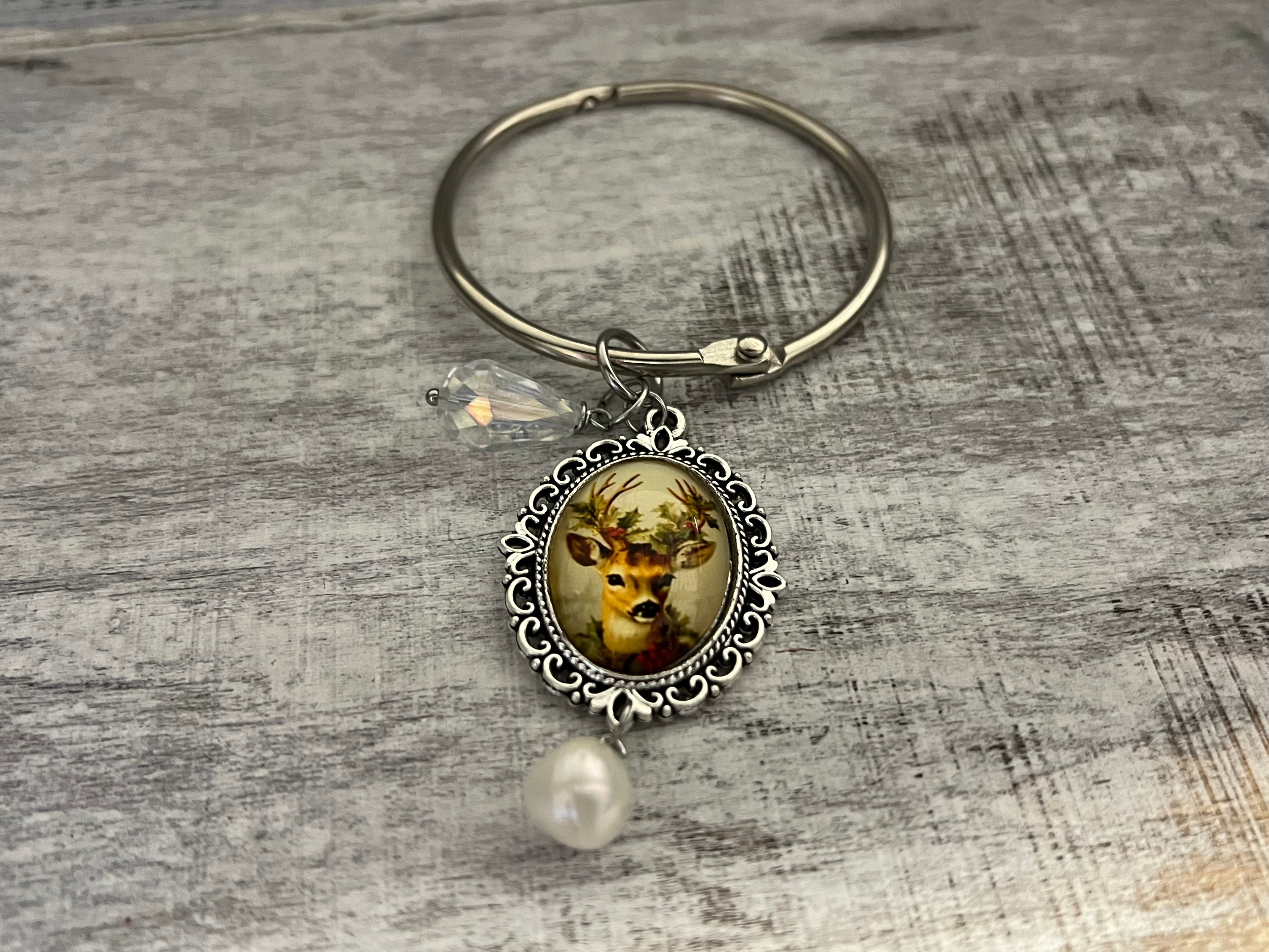 Vintage Deer with White Fresh Water Pearl - Floss Ring