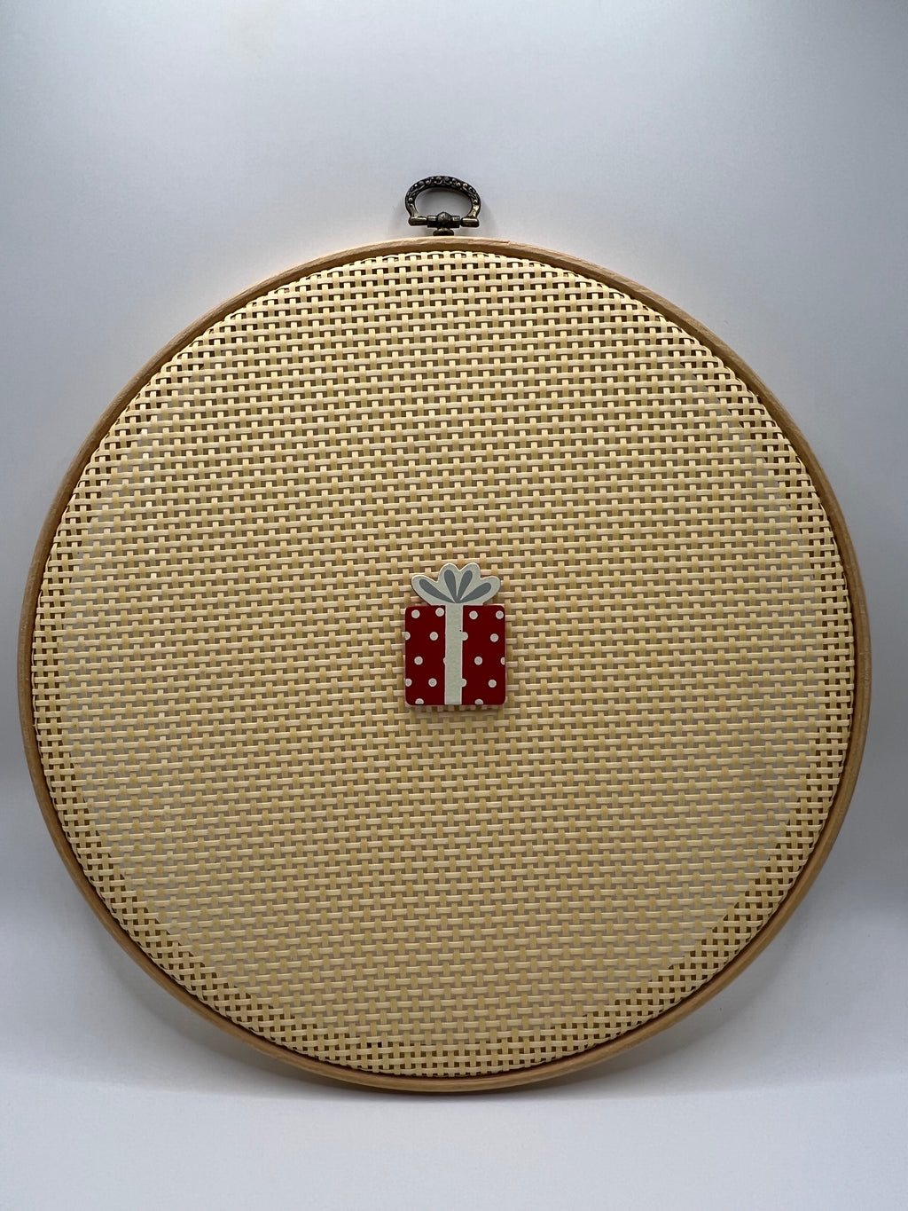 Gift Box - Needle Minder