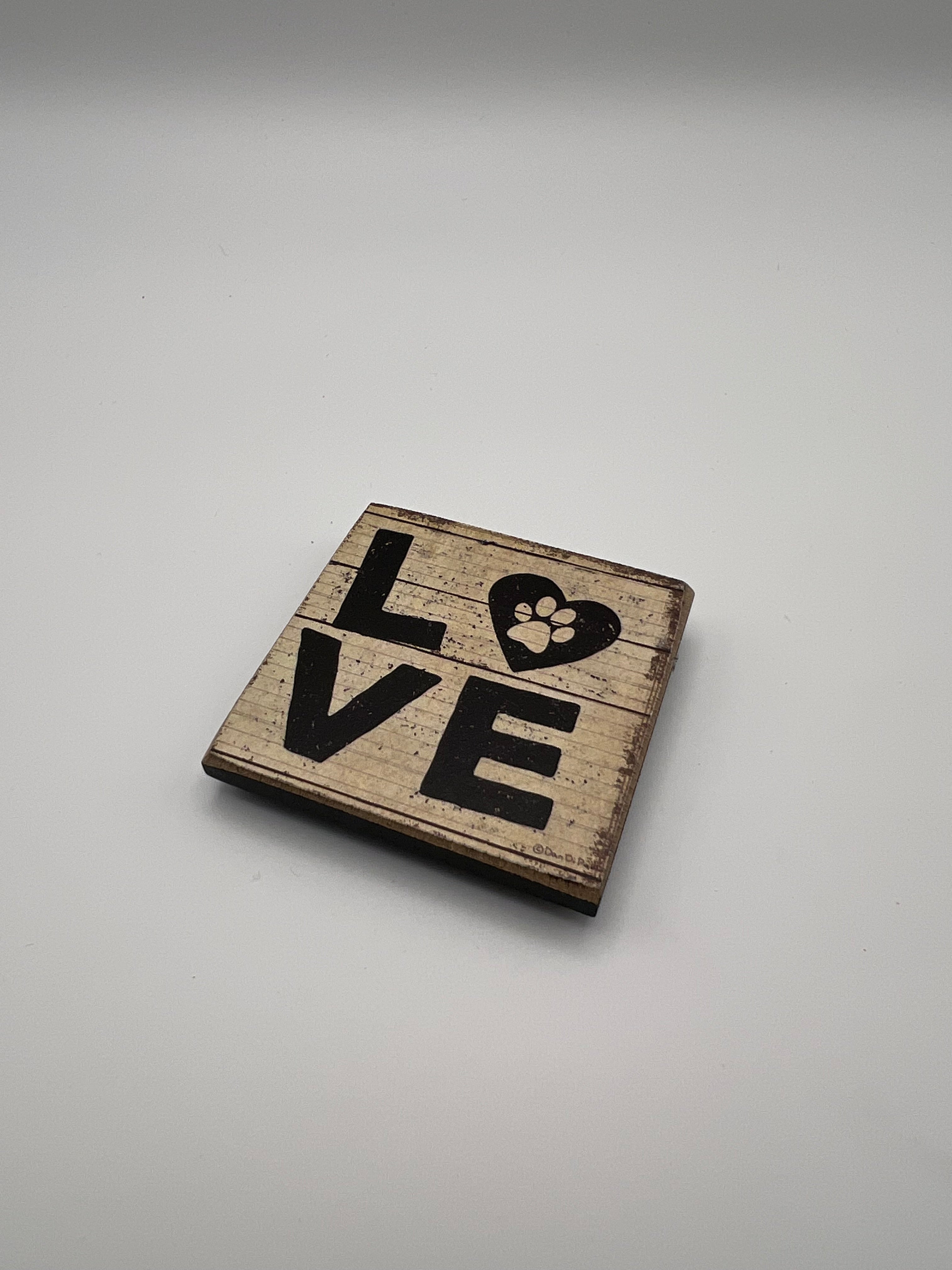 Love with Paw-Needleminder (Copy)